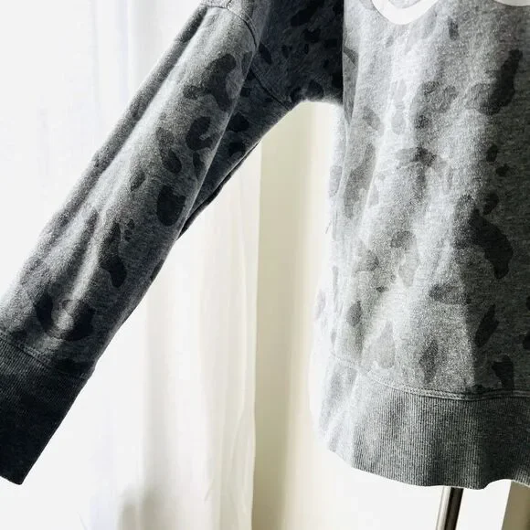 Calvin Klein Gray Leopard Print Turtleneck Cropped Sweatshirt Size Small - Picture 3 of 8